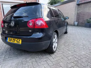 Foto 19 van Volkswagen Golf 1.6 Optive 4