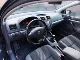 Foto 25 van Volkswagen Golf 1.6 Optive 4
