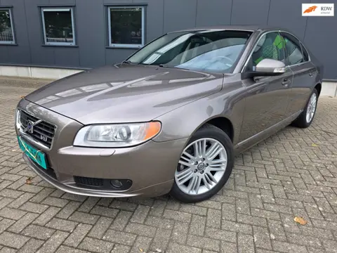 Volvo S80 4.4 AWD Summum, TOP STAAT, full option!! netto € 13.999, bijtelvriendelijk, 4ever Youngtim