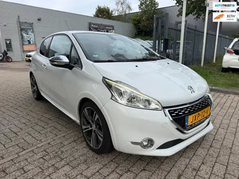 Peugeot 208 1.6 THP GTi 200 pk leder, cruise, elec pakket, pdc, navi , mooie onderhouden goed rijden