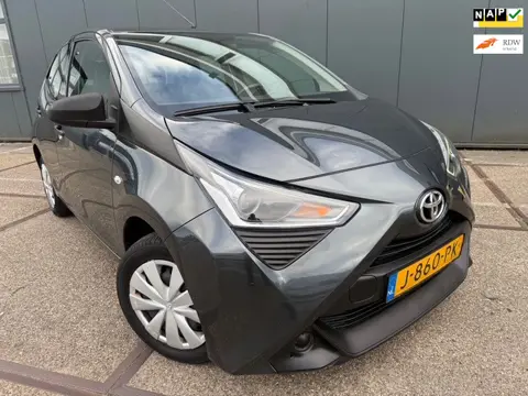 Toyota Aygo 1.0 VVT-i x-fun | NAP | Airco | Apk |
