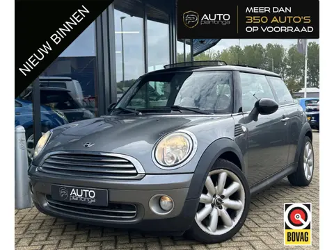 MINI Cooper 1.6 Business Line 120PK | Dealeronderhouden! | NL AUTO | NAP | Nette Staat | PANO | Navi
