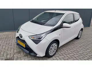Toyota Aygo 1.0 VVT-i x-play limited