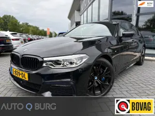 BMW 5-serie 530d xDrive|HUD| M-pakket| Stoelkoeling| Panorama | Leder| Adap Cruise | Navi | Camera |