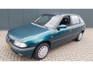 Opel Astra 1.6i Edition//AUTOMAAT !!// APK SEP 2027
