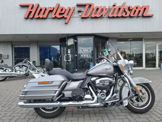 Harley-Davidson FLHR 107 (bj 2017)