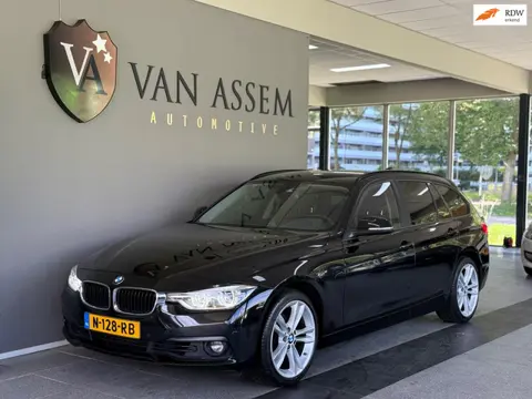 BMW 3-serie Touring 318i Edition Luxury Line Purity Executive