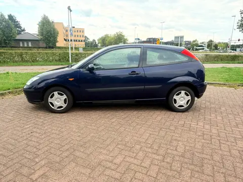 Ford Focus 1.6-16V Cool Edition
