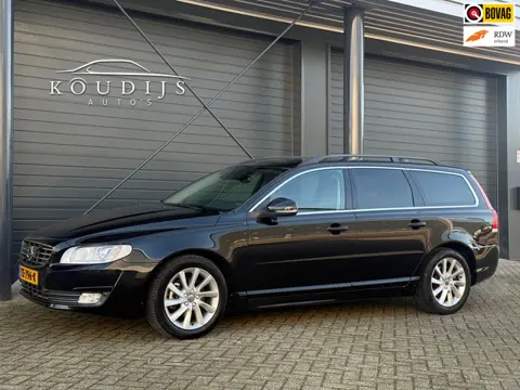 Volvo V70 2.0 T4 Dynamic, ACC, Stoel/Stuur verw., Afn Trekhaak, Standkachel, Dodehoek, Nieuwe distri