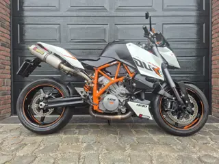 KTM Superduke 990R AKRAPOVIC 990 R Zeer NETJES (bj 2013)