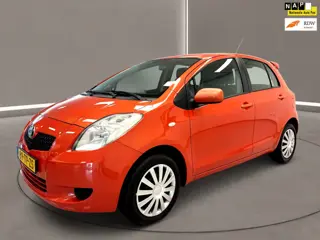 Toyota Yaris 1.3 VVTi Sol 87 Pk 5 deurs Airco Nap