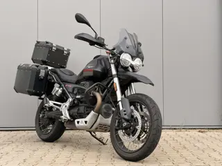 2023 Moto Guzzi V85 TT Nero 80pk ABS E5 - Cruise - Koffers