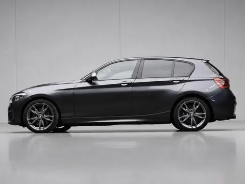 BMW 1-serie M135i xDrive Sport (GROOT NAVI,PDC,MATRIX,STOELVERWARMING,CLIMATE,CRUISE,GETINT,SPORTSTO