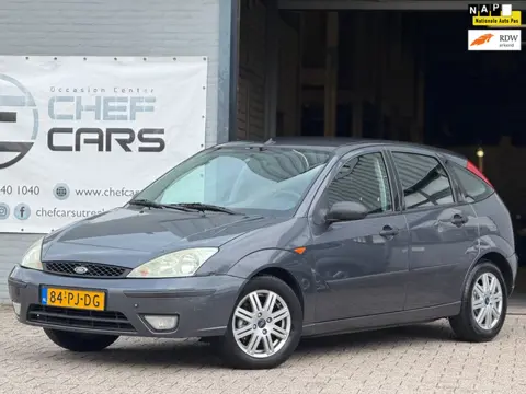 Ford Focus 1.6|NAP|AIRCO|LEER|DISTRIBUTIEVV|5DEURS|TREKHAAK!