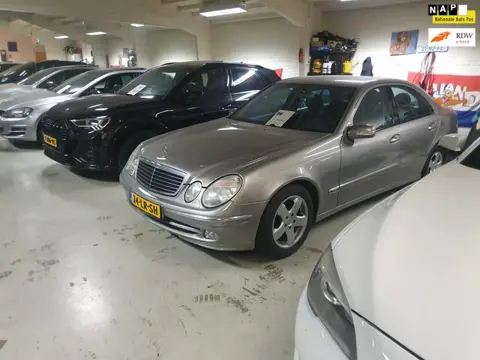 Mercedes-Benz E-klasse 200 Komp Avantg Automaat youngtimer
