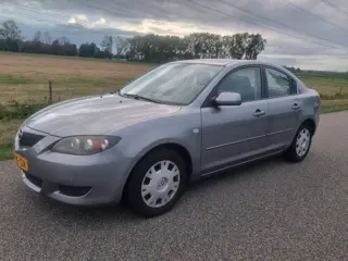 Mazda 3 1.6 Touring