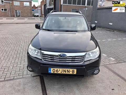 Subaru Forester 2.0 Luxury