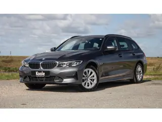 BMW 3-serie Touring 330e High Executive LED / DEALER ONDERHOUDEN / CAMERA / CARPLAY / PHEV