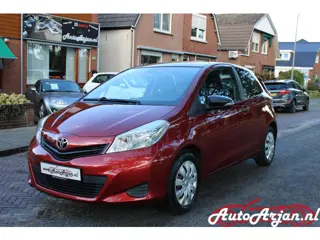 Toyota Yaris 1.0 VVT-i Comfort Navi, Bleutooth, Garantie