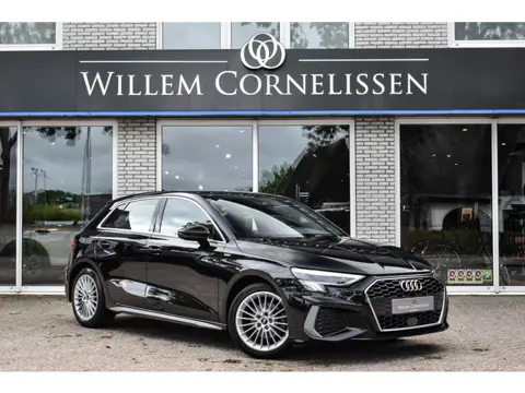 Audi A3 Sportback 30 TFSI S edition NL Auto Apple Carplay Virtual Da