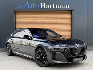 BMW 7-serie M760e xDrive REAR-ENTERTAINMENT|SKYLOUNGE|INNOVATIE-PACK|HEAD-UP