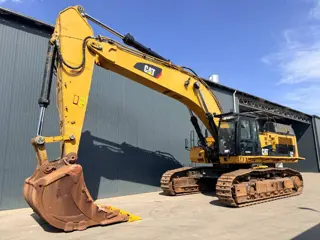 Cat 374D L (bj 2012)