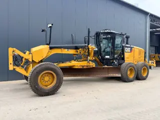 Cat 140M3 (bj 2015)