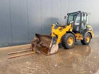 Cat 907M (bj 2016)