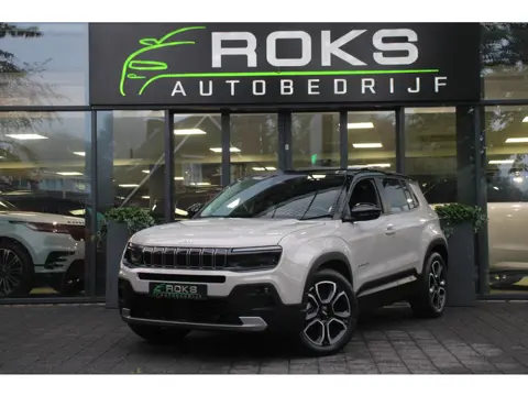 Jeep Avenger Summit 54 kWh LederWinterPack//Panoramadak