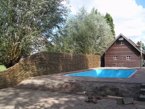 Wilgentenen wilgentakken wilgenschutting wilgentenschutting