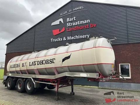 Van Hool T-315/VF 3assige 38m3 mesttrailer. 3e as fusee gestuurd. BS1782