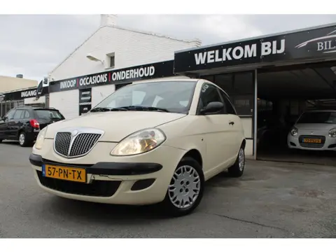 Lancia Ypsilon 1.2 / APK Nieuw / Elektrische ramen