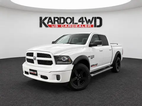 Dodge Ram 1500 5.7 V8 4x4 Quad Cab 6'4 Laramie | Tonneau cover |Trekhaak 13-polig | Geheel rijklaar 