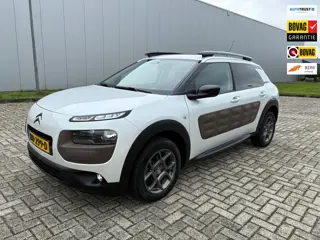 Citroen C4 Cactus 1.2 PureTech Feel , Climaat en Cruise control, Achteruitrijcamera, Navigatie