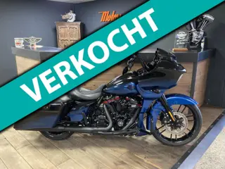 Harley Davidson FLTRXSE 117Ci CVO Roadglide CFR Exhaust Mako Shark Fade Apple Carplay