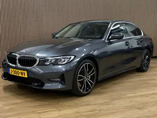 BMW 3-serie 330i High Executive|Automaat|Nieuwstaat|Dealeronderhouden|