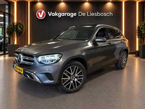 Mercedes-Benz GLC-klasse 300e 4MATIC Premium Plus / trekhaak / sfeer verlichting / panorama-dak / vi