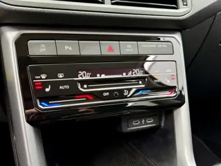 Foto 14 van Volkswagen T-Cross 1.0 TSI *Slechts 17.738 km* Automaat / Apple Carplay / Stoelverwarming / Adapt. C