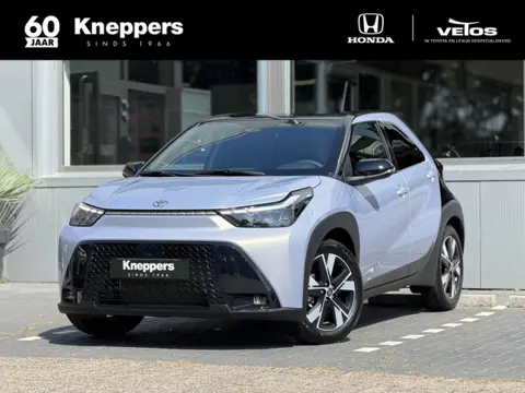 Toyota Aygo X Hybrid 115 Pulse + Easy Pack Apple/Android, Draadloze telefoonlader, Parkeersensoren