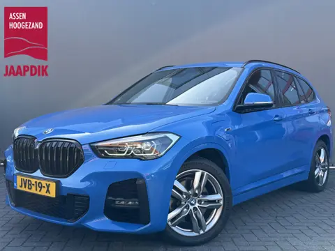 BMW X1 BWJ 2022 xDrive25e 221 PK eDrive Edition M SPORT | NIEUW BINNEN! TREKHAAK | FULL LED | HALF L