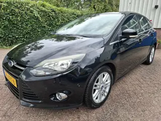Ford Focus 1.0 EcoBoost Titanium CLIMAT/CRUISE/NAVI/PDC/TREKHAAK 100PK