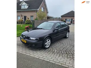 Seat Leon 1.6-16V Sport, Airco, CruisC, Trekhaak, 5-drs!