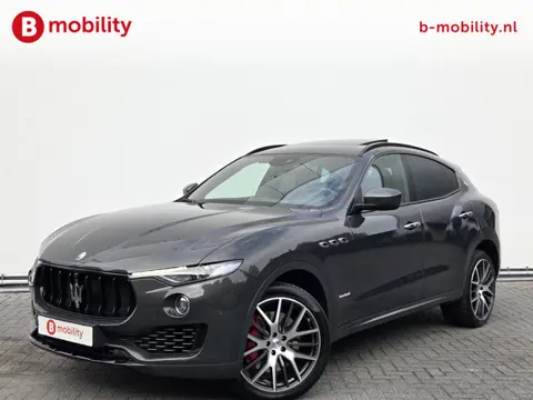 Maserati Levante 3.0 V6 SQ4 AWD GranLusso "Verde Ossido" Panoramadak NL auto! | Harman/Kardon | Soft