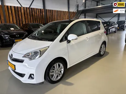 Toyota Verso-S 1.3 VVT-i Dynamic