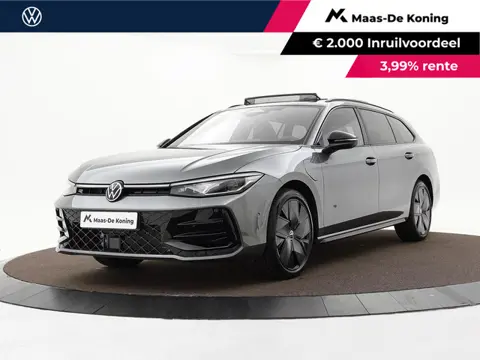 Volkswagen Passat Variant R-Line Edition 1.5 eHybrid 272 PK versn. DSG · Assistance Pakket Plus · Bl