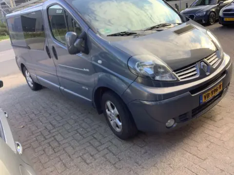 RENAULT TRAFIC ROLSTOELBUS