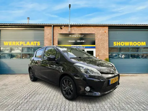 Toyota Yaris 1.5 Hybrid Dynamic *Dealer historie*NL-Auto*