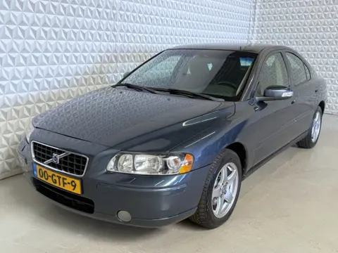 Volvo S60 2.4 Kinetic AUTOMAAT / 185.000km (2008)