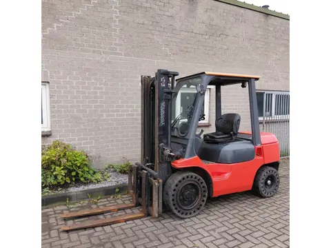 TOYOTA 7-FDF-30 diesel Heftruck