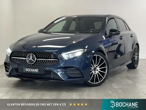 Mercedes-Benz A-klasse 180 AMG Line | Trekhaak | Origineel NL-auto | Camera | Stoelverwarming | Appl